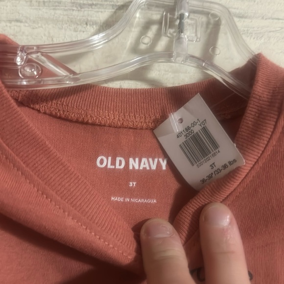 OLD NAVY PEANUTS SNOOPY GRAPHIC TEE: RED: NEW WITH TAGS: SIZE 3T - Picture 3 of 4